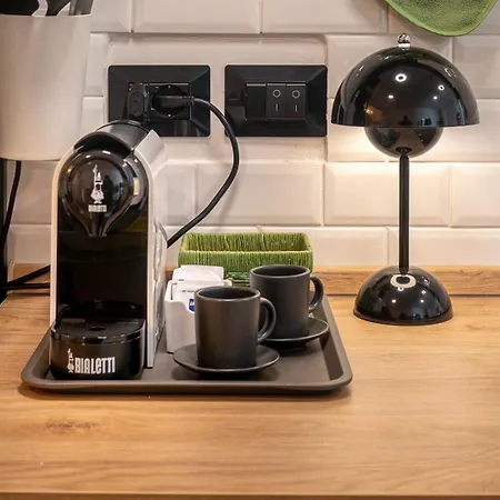 Um81 - Downtown * Триест