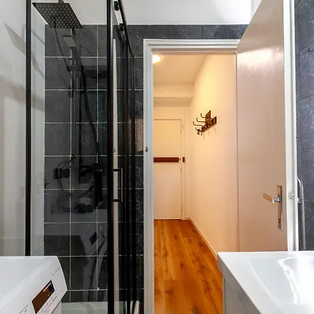 Um81 - Downtown Apartament