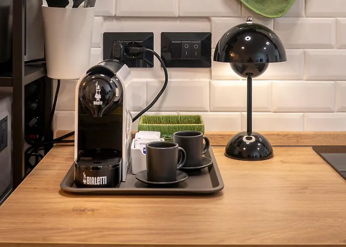 Um81 - Downtown * Trieste