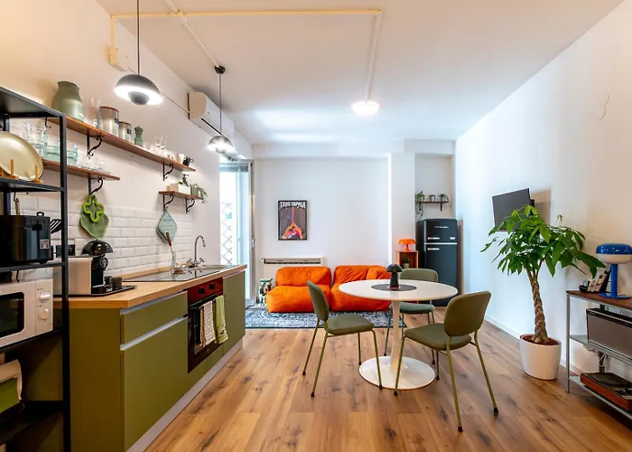 Um81 - Downtown Apartment *